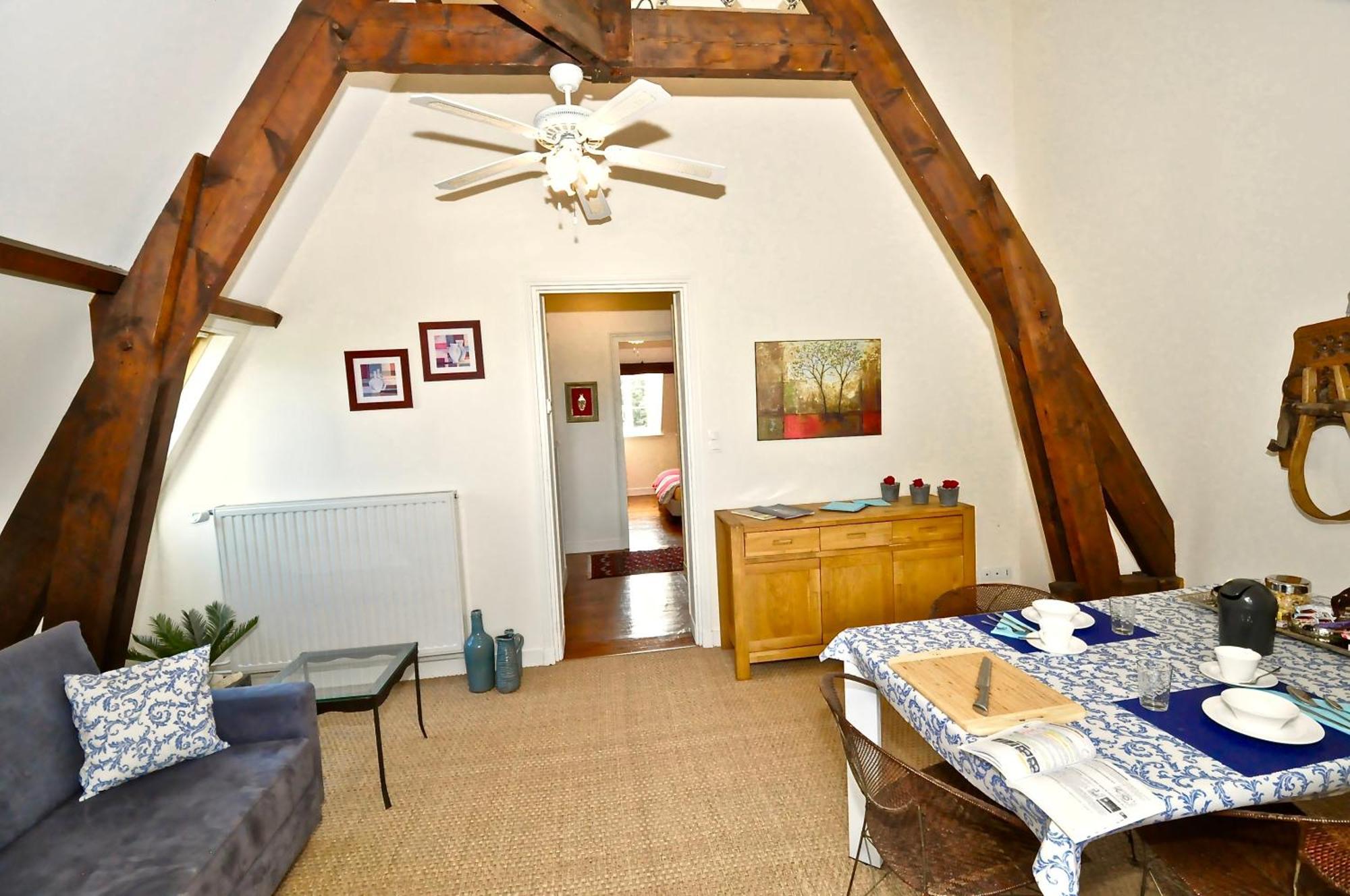 Chateau De Bellevue B&B Et Appartements Avec Piscine Saisonal Chauffee Et Chambres Partout Climatisees Сент-Ави Экстерьер фото